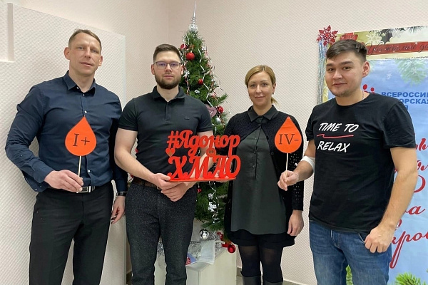 Служба крови Югры поздравила доноров с Новым годом