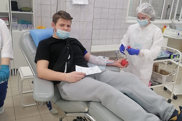 Надежные помощники Службы крови