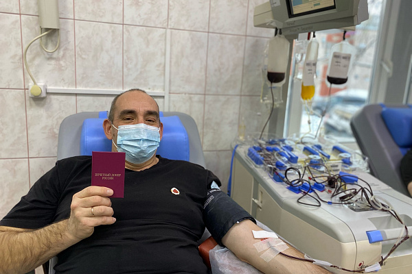 В полку Почетных доноров прибыло!